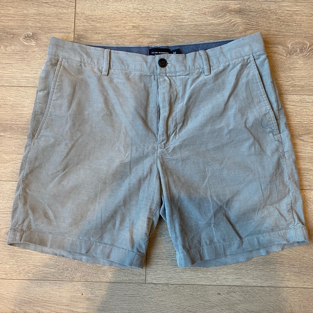 Club Monaco corduroy short size 32